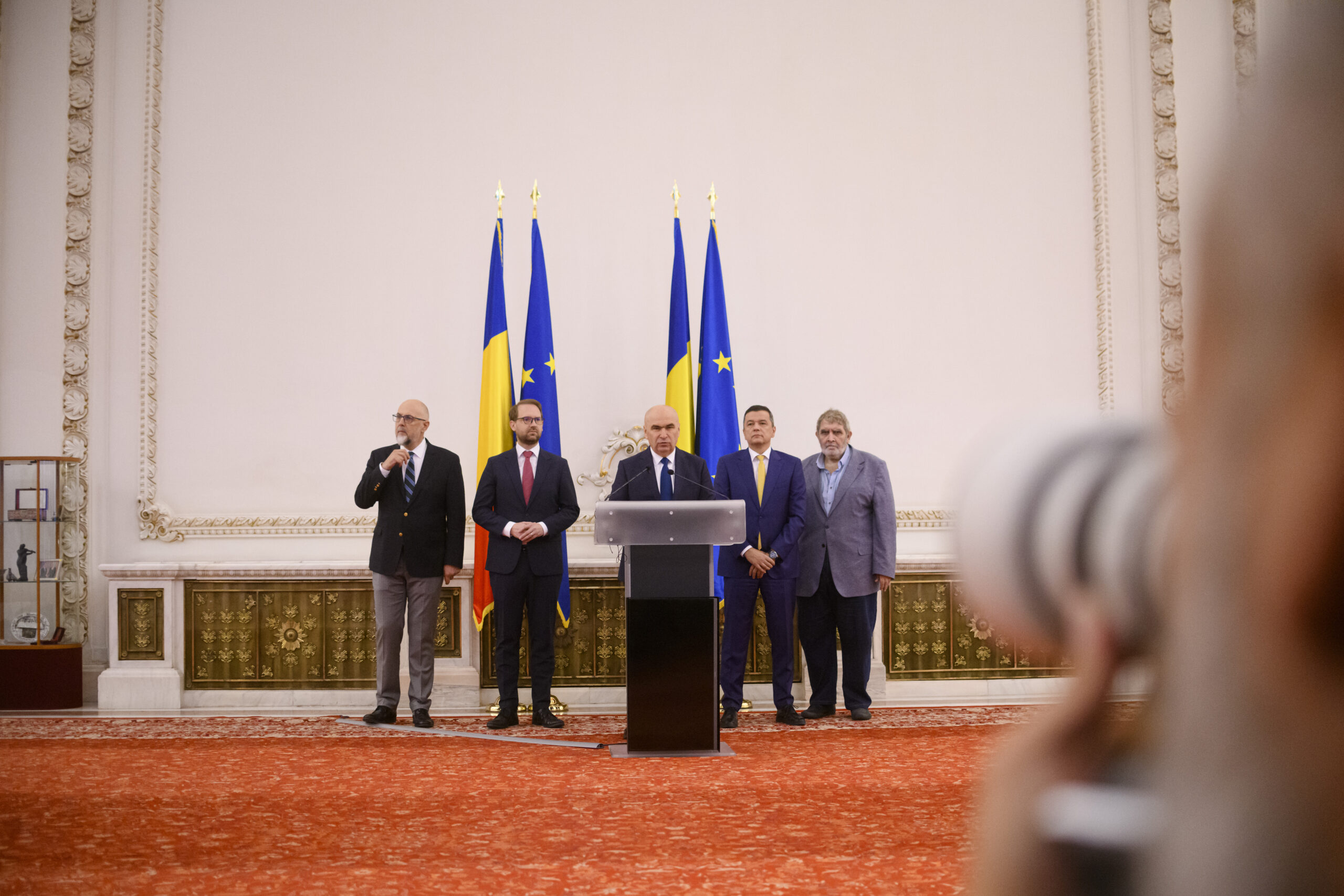 Acord în coaliție pe cele două ordonanțe de guvern: reforma administrației și relansarea economică