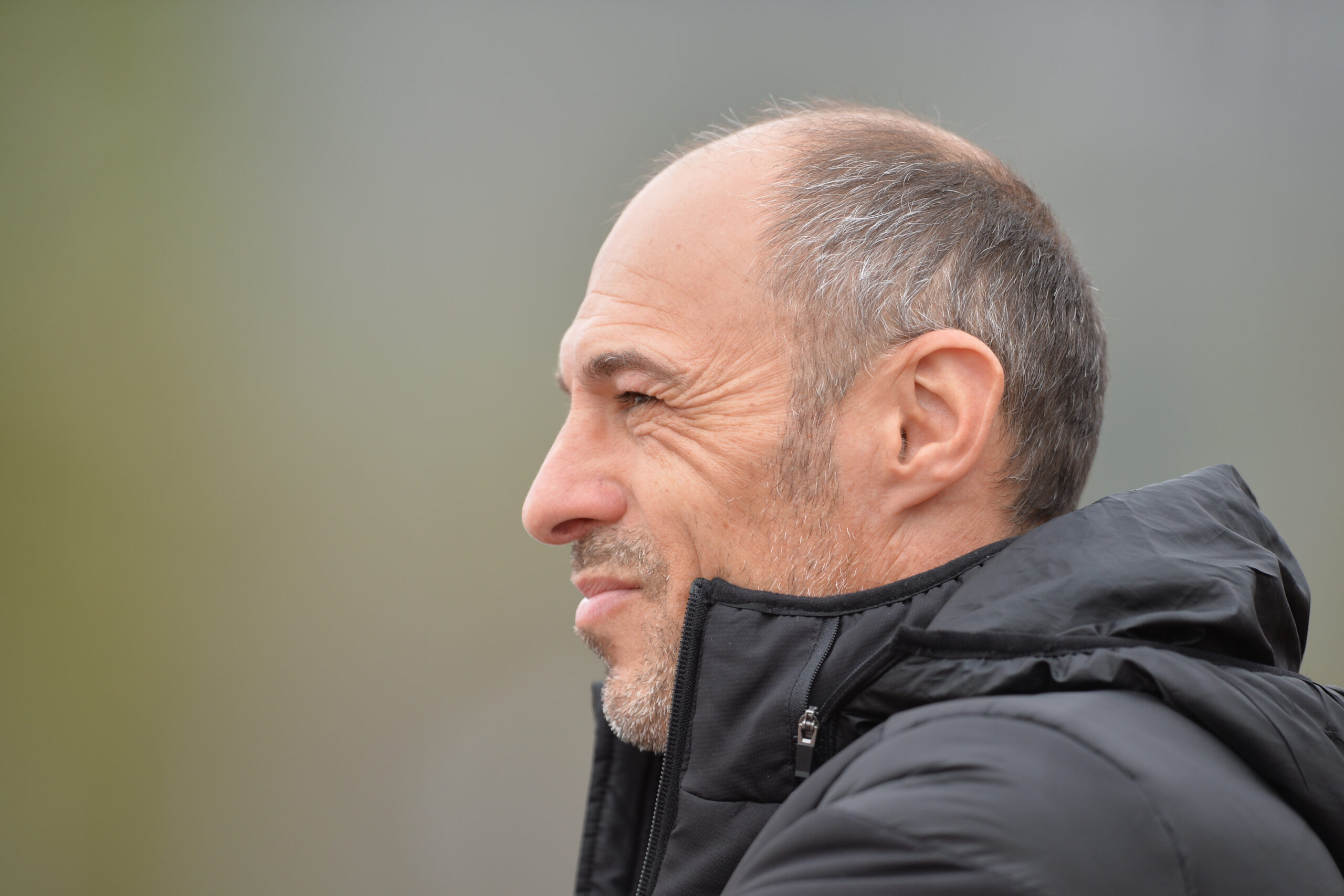 Bogdan Andone, antrenorul FC Argeș, suspendat două etape după eliminarea din meciul cu Farul Constanța