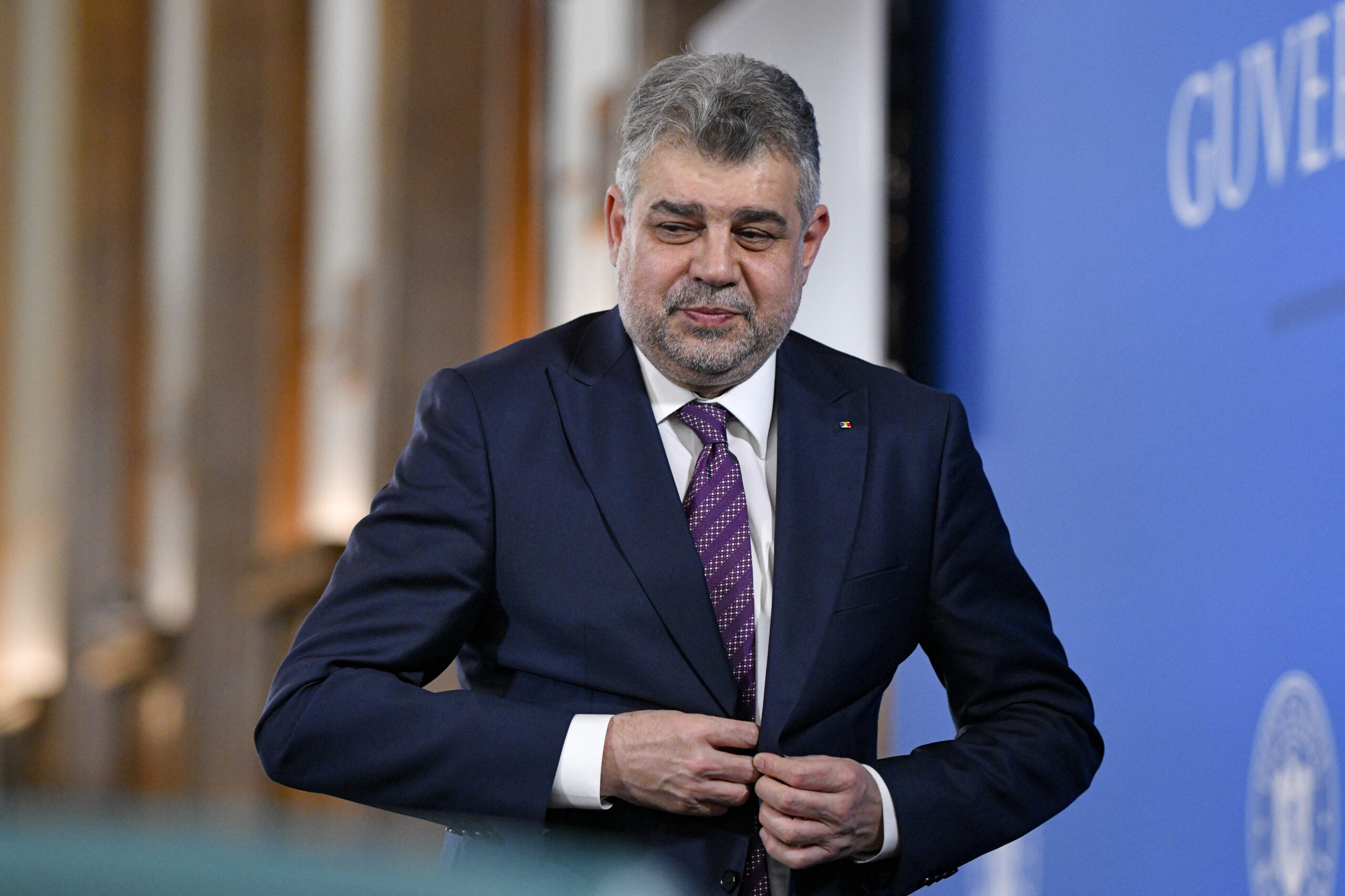 Marcel Ciolacu despre Ilie Bolojan: „De prea mult timp, actualul prim-ministru face acest joc de imagine” / Mesajul fostului premier despre recesiune și reforma administrației