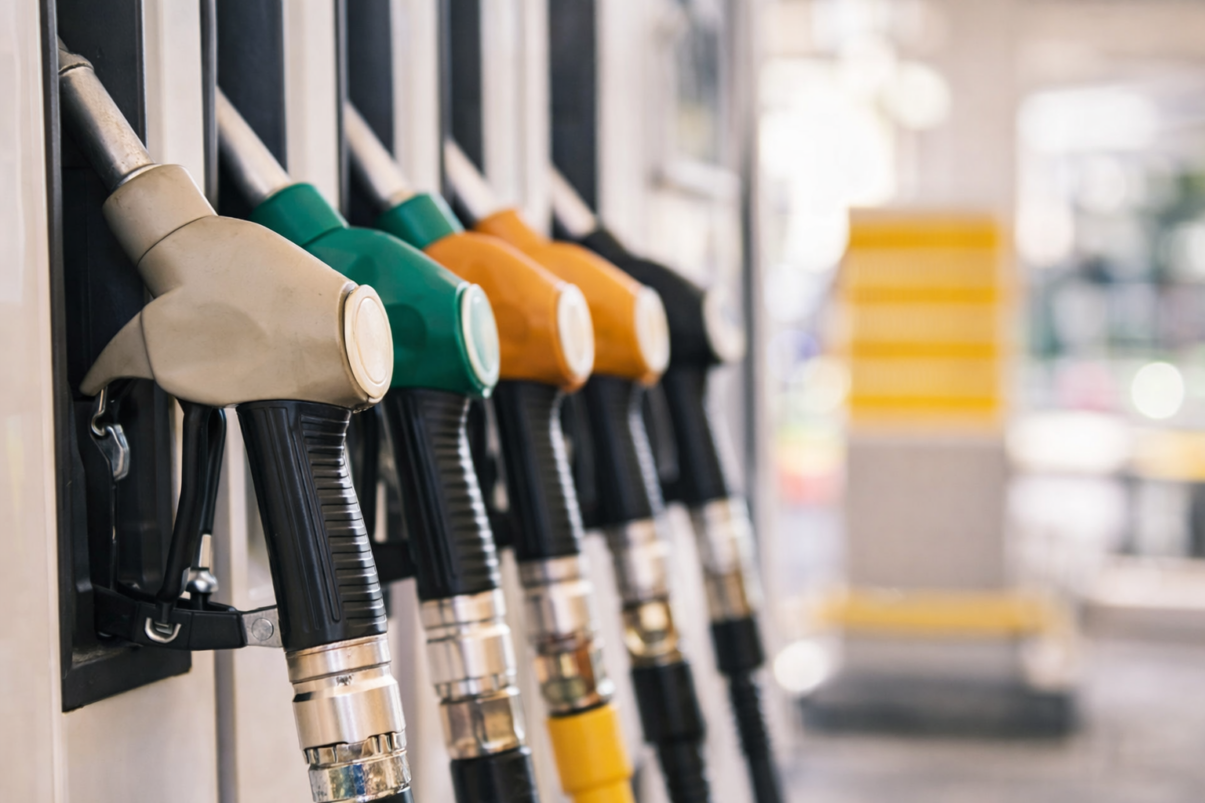 BNS critică OUG privind măsurile pentru carburanți: „Nu protejează populația. Astfel de măsuri vor adânci recesiunea”