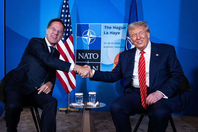FT: Șeful NATO irită Europa susținând războiul lui Trump în Iran