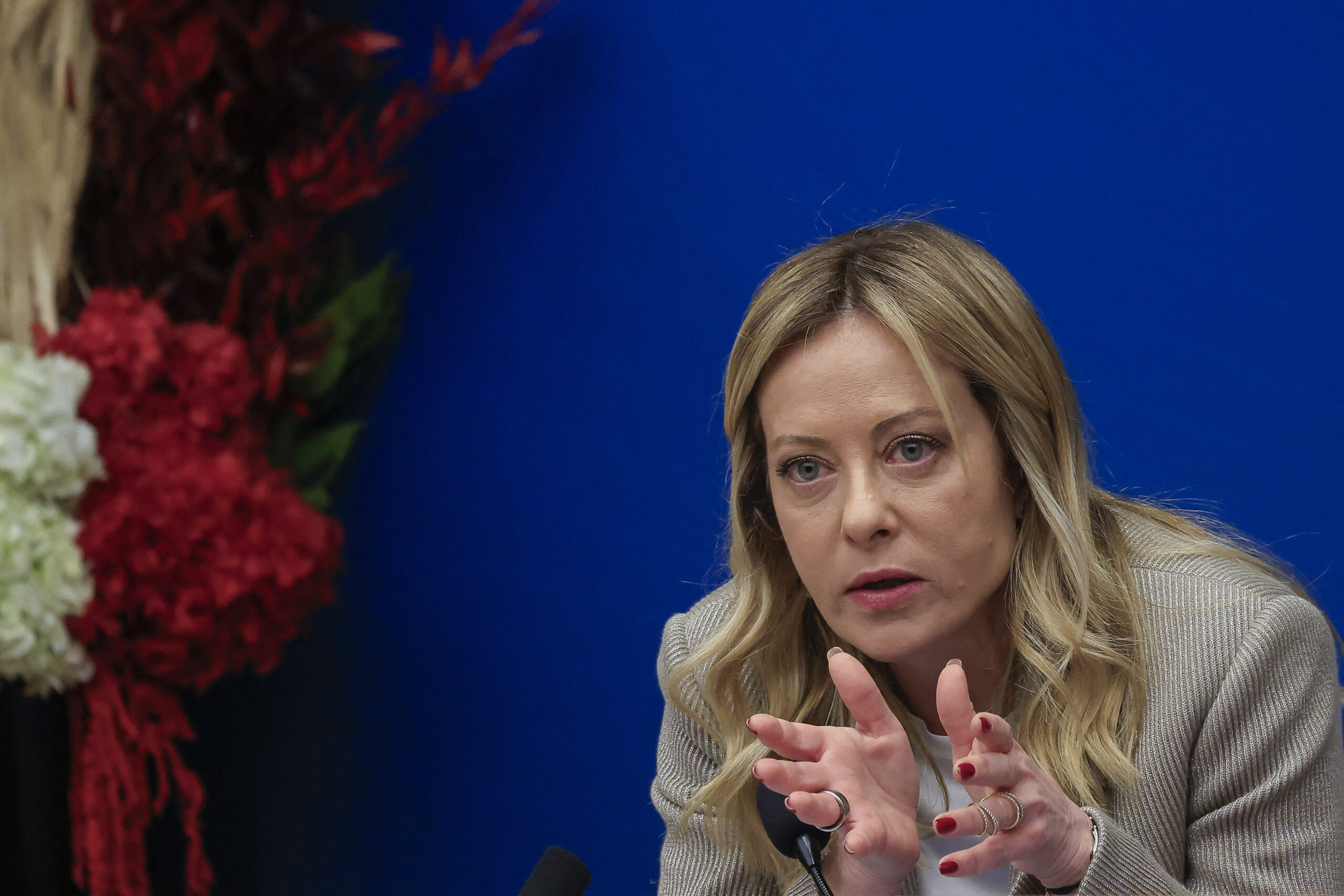 Giorgia Meloni consideră criticile lui Donald Trump la adresa Papei Leon al XIV-lea „inacceptabile”