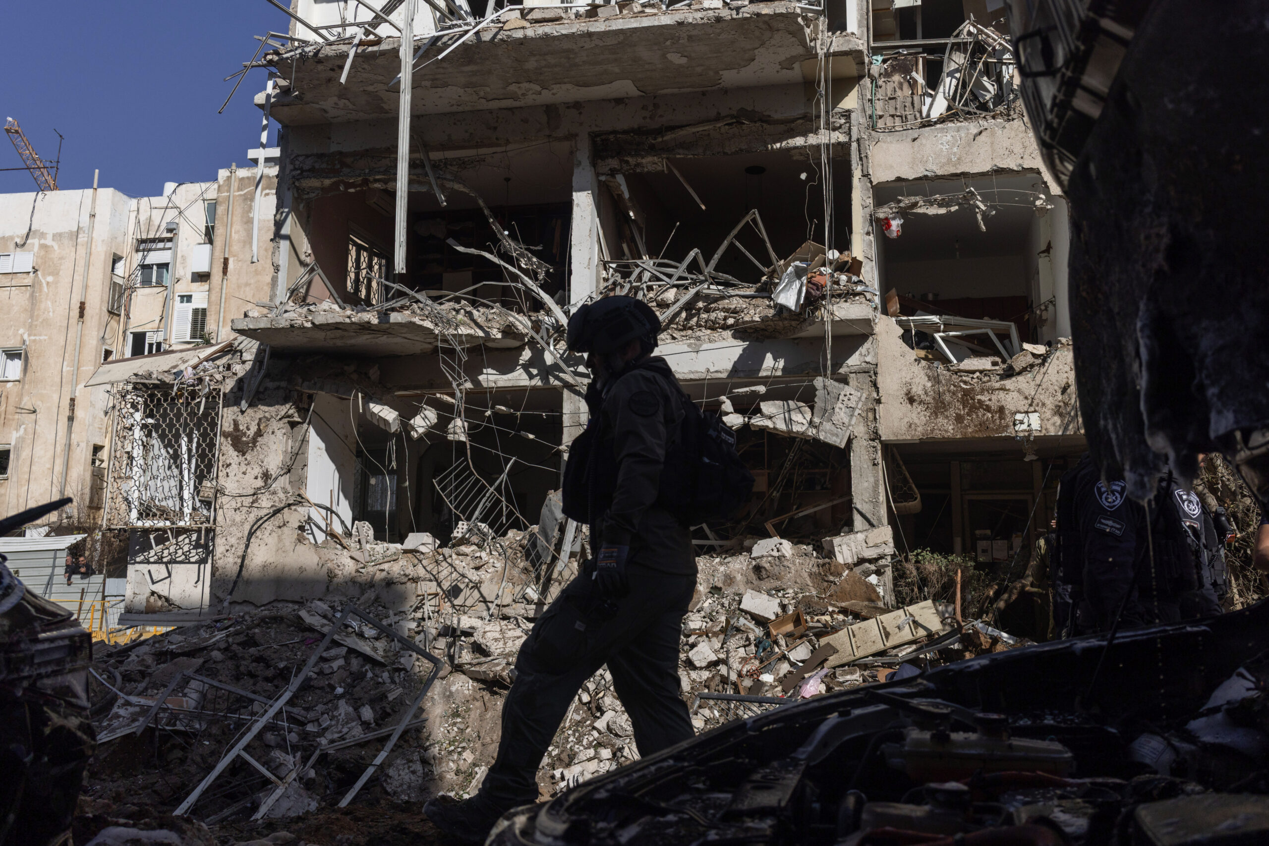 Războiul din Orientul Mijlociu, ziua 47. Diplomații organizează noi discuții între SUA și Iran /Hezbollah a lansat 30 de rachete în nordul Israelului / Atac Israelian la sud de Beirut