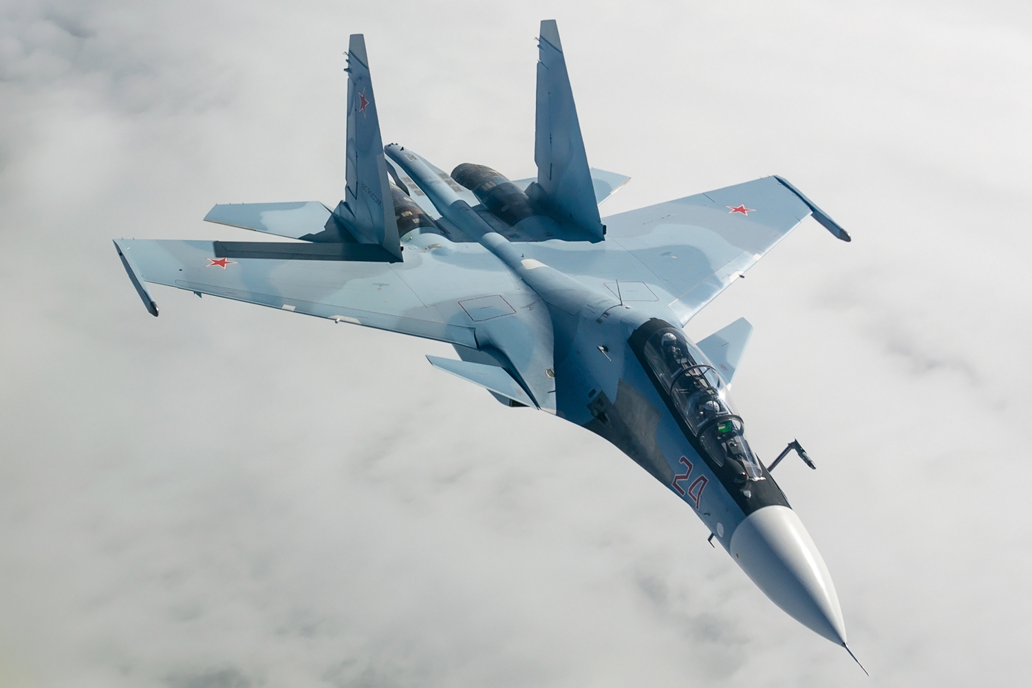 Un avion de vânătoare rusesc Su-30 s-a prăbușit în timpul unui zbor de antrenament în Crimeea