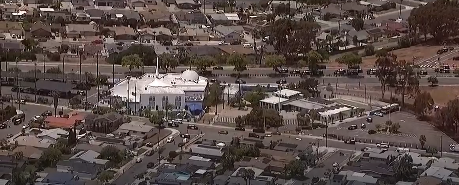 Atac armat la o moschee din San Diego, în SUA: trei morți, suspecții găsiți decedați