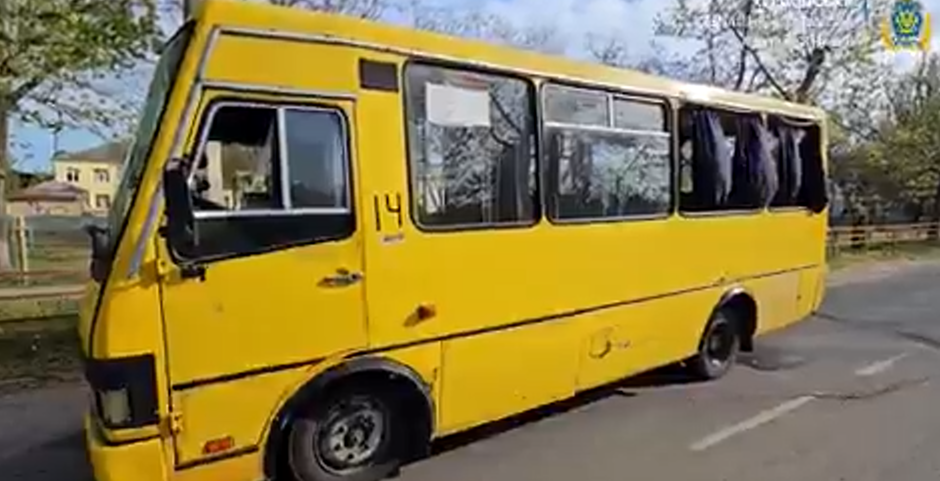 Atac rusesc cu dronă în Herson: cel puțin doi morți și șapte răniți după lovirea unui autobuz civil