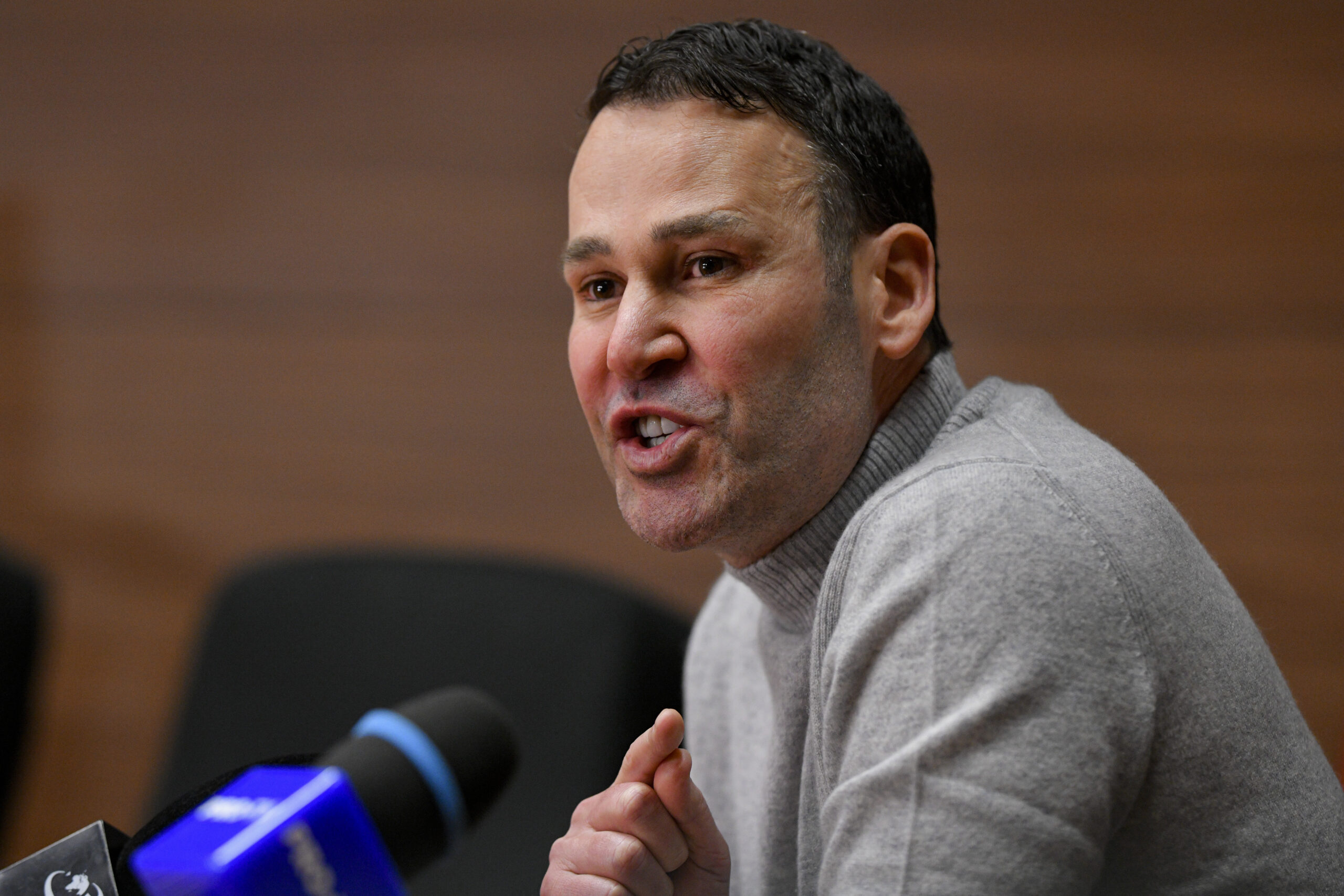 DNA face noi percheziții la Primăria condusă de Robert Negoiță. Vizați: funcționari și Poliția locală sector 3