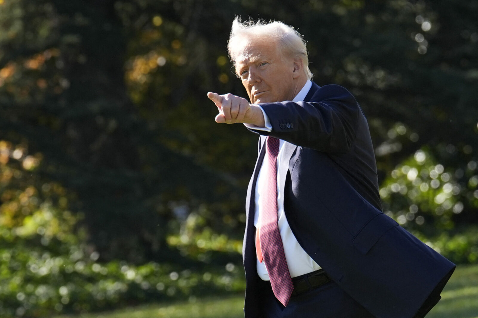 Donald Trump s-a îngrășat. Ce i-au spus medicii