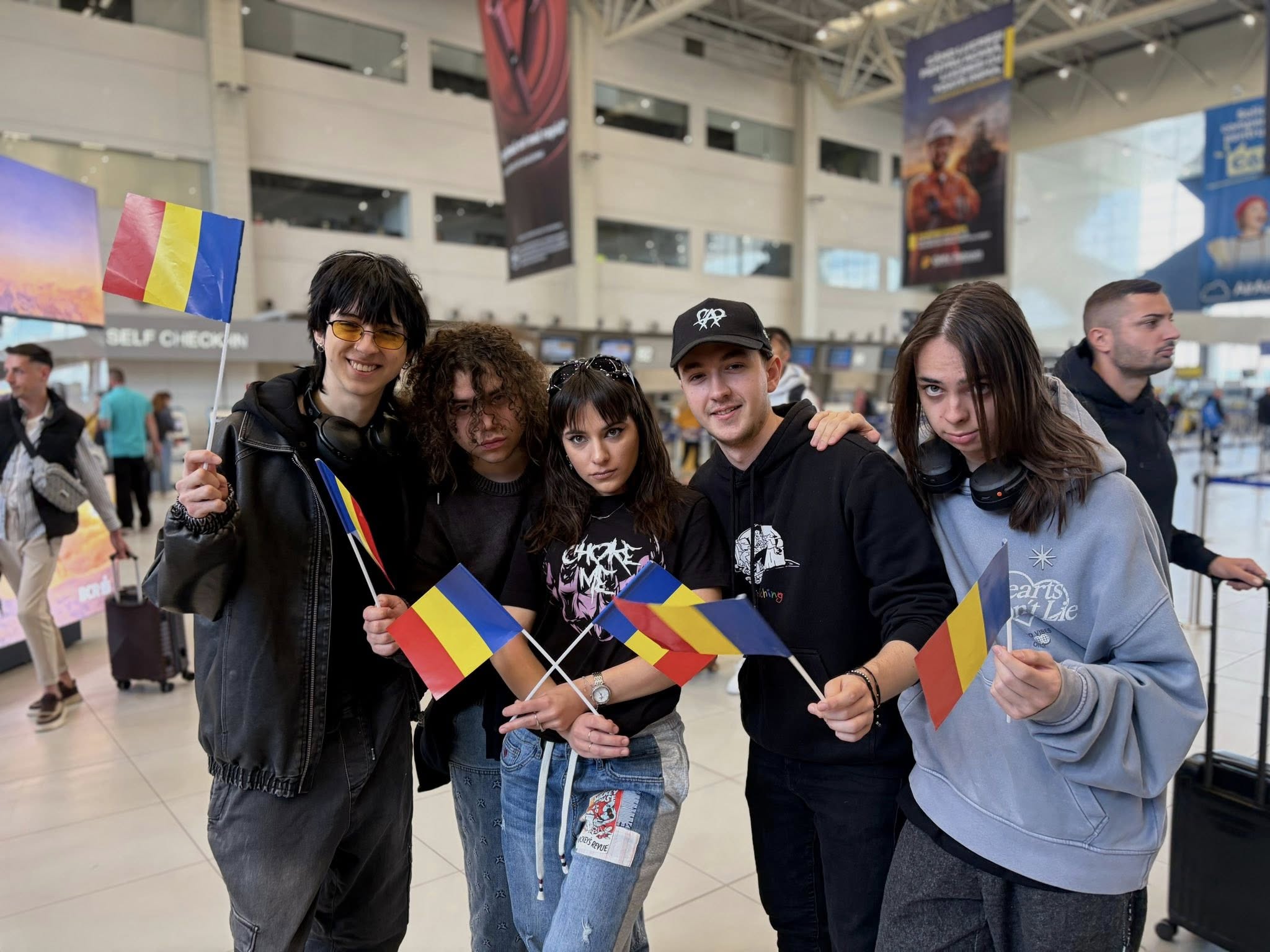 Fiul lui Mihu din „Toate pânzele sus” și băiatul profesoarei de canto a Alexandrei / Povestea trupei care a dus România pe locul 3 la Eurovision