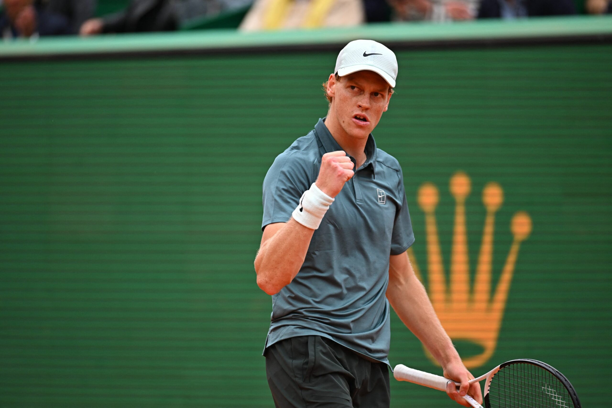 Jannik Sinner a debutat cu o victorie la Roma și vizează acum o performanță istorică în circuitul ATP