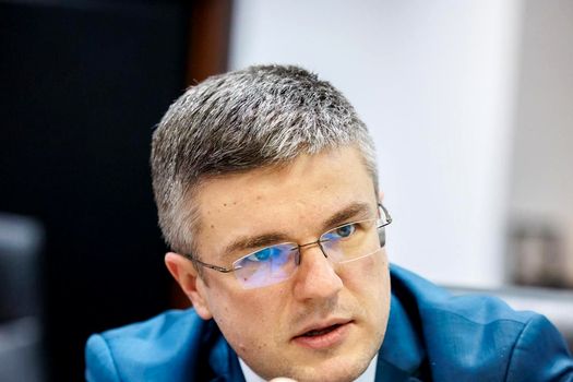 Ministrul Economiei, despre politicieni: Sper că majoritatea ar refuza un plic, dar nu sunt convins de asta (VIDEO)