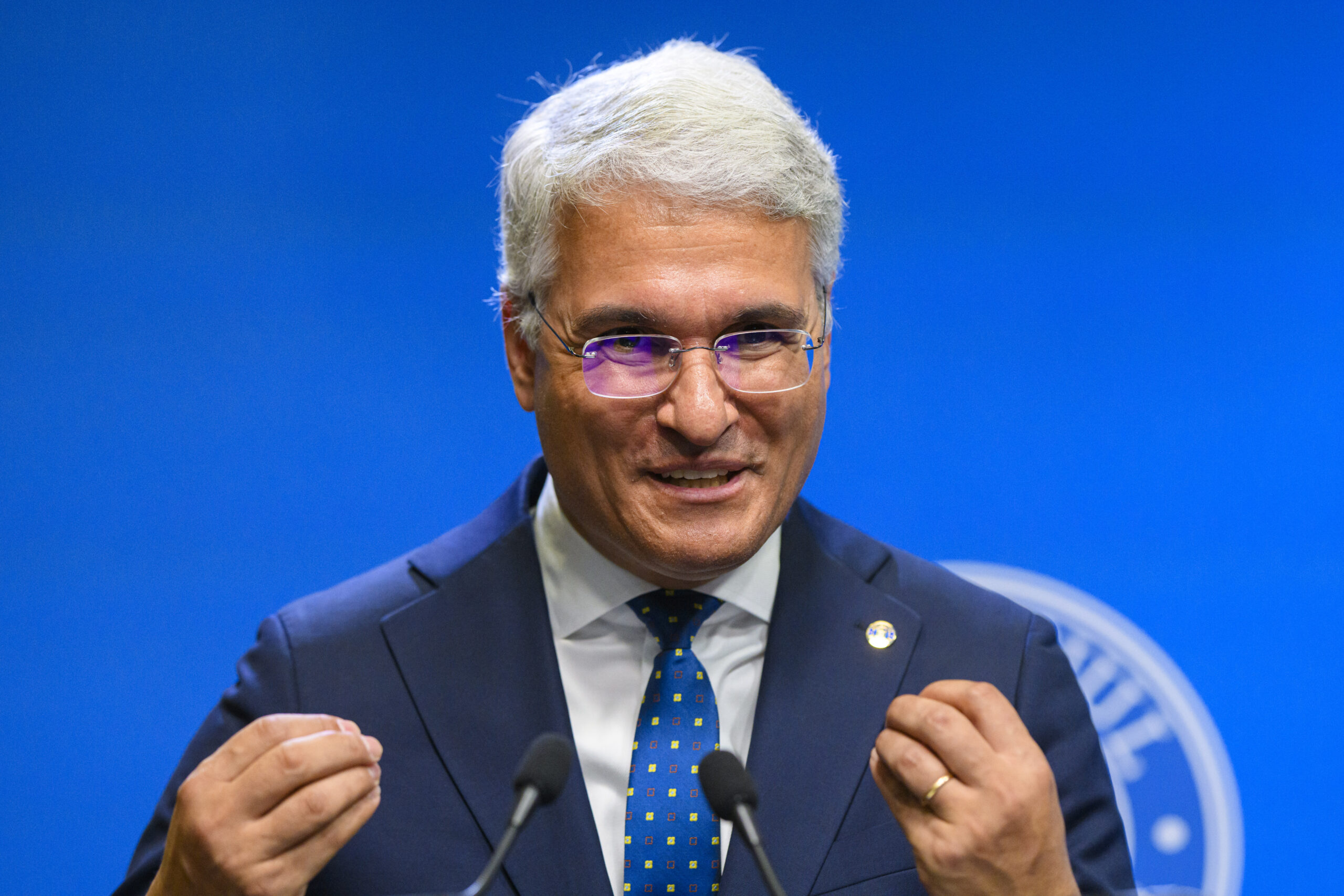 Pîslaru: Premierul nu l-a vorbit niciodată de rău pe președinte, de față cu mine