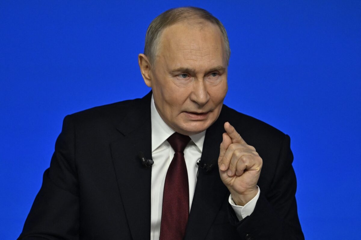 Putin îl vizitează pe liderul chinez Xi Jinping la câteva zile după Trump