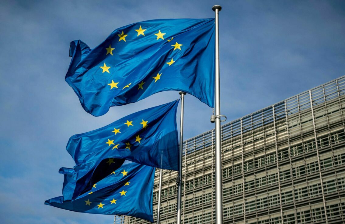 Comisia Europeană schimbă regulile pentru industria siderurgică a UE. Noi măsuri de protecție de la 1 iulie