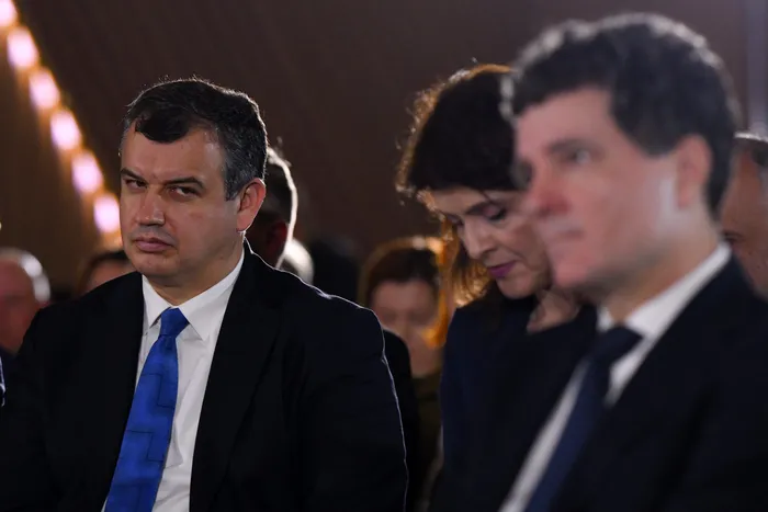 Starea de incompatibilitate a lui Eugen Tomac. Dacă vrea să fie premierul României, trebuie să renunțe la mandatul și avantajele de europarlamentar. Cât câștigă