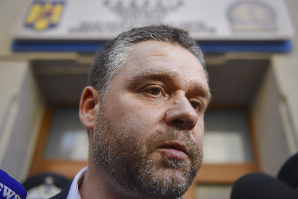 Ciprian Ciucu, despre Èobolanii Èi ploÈniÈele din BucureÈti: DÄm aÈa niÈte Ètiri, fÄrÄ sÄ le verificÄm