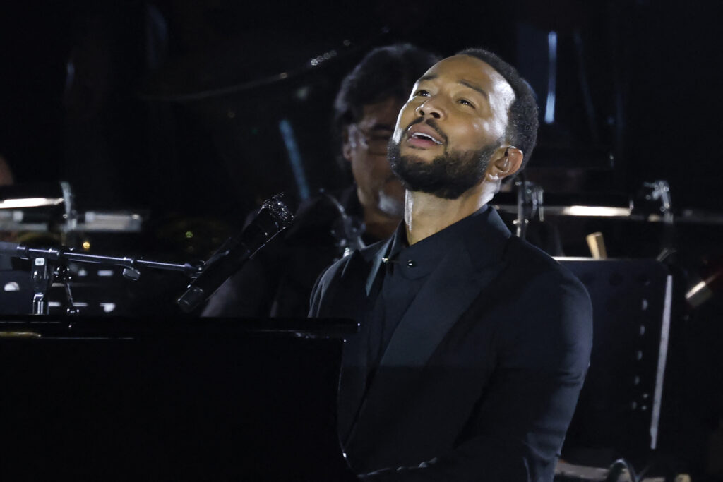 John Legend lanseazÄ albumul âMuseâ, primul material discografic al sÄu realizat integral Ã®mpreunÄ cu Pharrell Williams