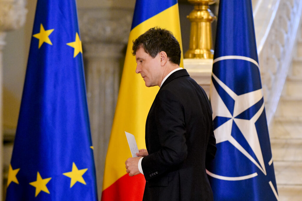NicuÈor Dan semneazÄ douÄ decrete vineri. Un nou consilier pe educaÈie Èi politici publice vine la Palatul Cotroceni. Directorul Jandarmeriei Capitalei, trecut Ã®n rezervÄ