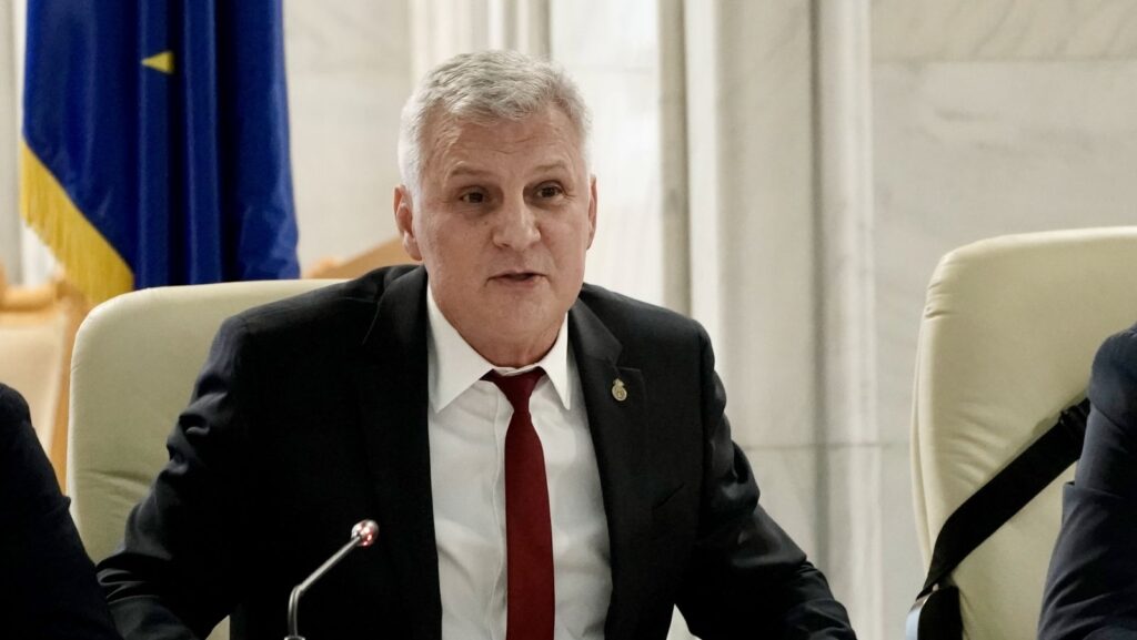 Trei companii strategice ale statului, Ã®n vizorul ministrului Economiei. AcuzaÈii privind activele Èi indemnizaÈiile conducerii