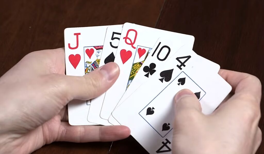 Un hacker a triÈat la poker online Èi ar fi cÃ¢Ètigat milioane de dolari. Cum putea sÄ vadÄ cÄrÈile adversarilor