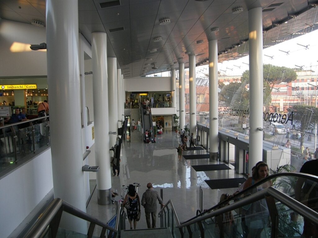 Un important aeroport european se va Ã®nchide pe toatÄ durata lunii, zborurile fiind suspendate. Zborurile se mutÄ la alt aeroport, dar niciunul spre RomÃ¢nia